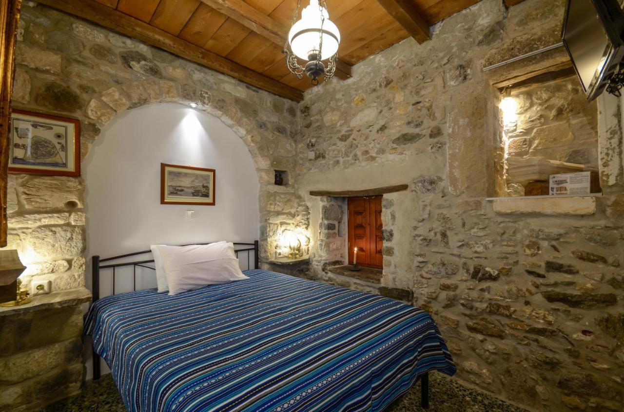 Venetiko Apartments Naxos City Экстерьер фото