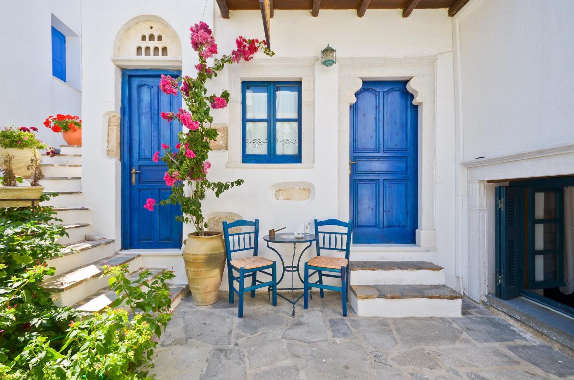 Venetiko Apartments Naxos City Экстерьер фото