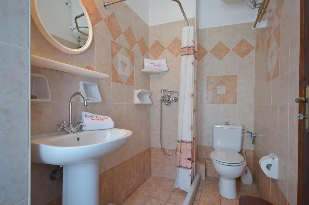 Venetiko Apartments Naxos City Номер фото